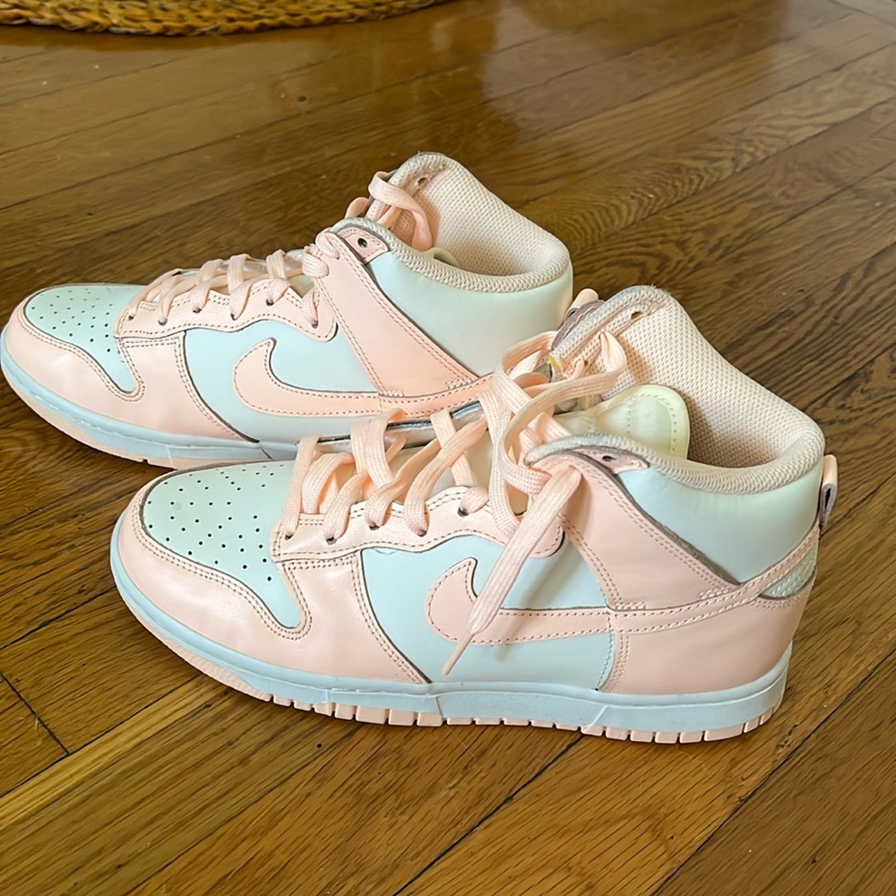Nike High Dunks “crimson tint”